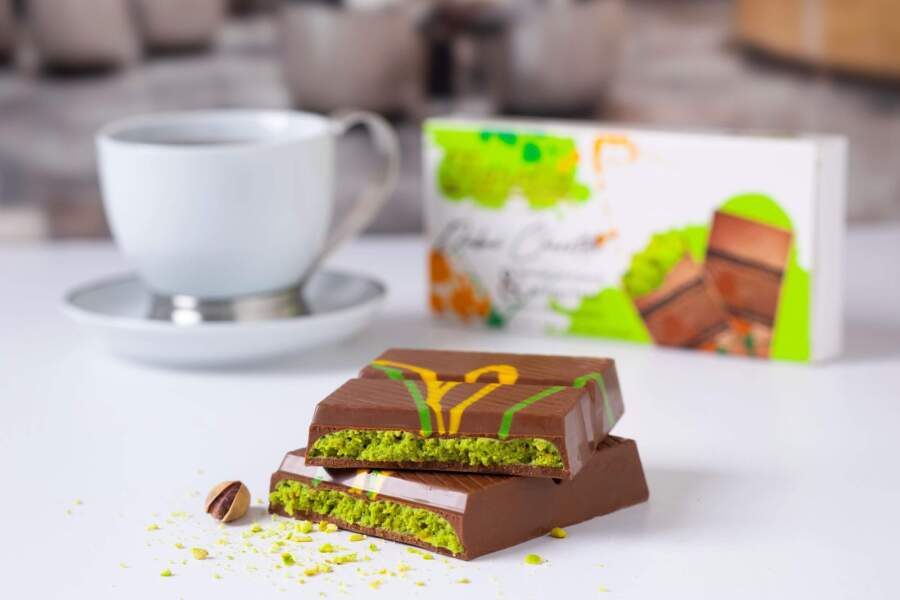 Fiorella Buttered Crispy Kadayif and Pistachio Filled Milk Chocolate 200 Grams (1 Pack) - 5